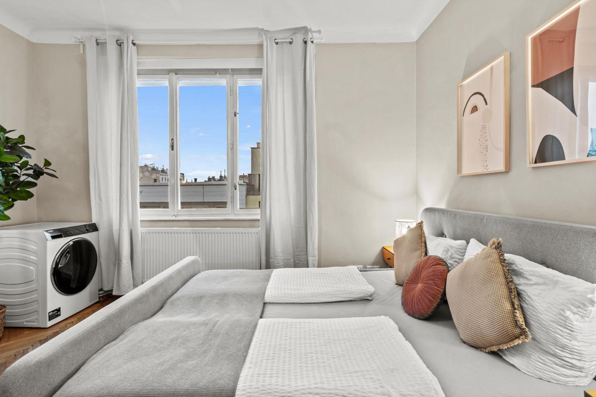 Modern Apartment, 3 Min To "U3 Neubaugasse" Viena Exterior foto